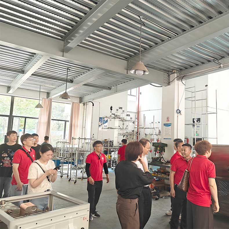 สมาคมธุรกิจ Anhui NiusHang เยี่ยมชมบริษัทของเราเพื่อแลกเปลี่ยนและจัดอบรม